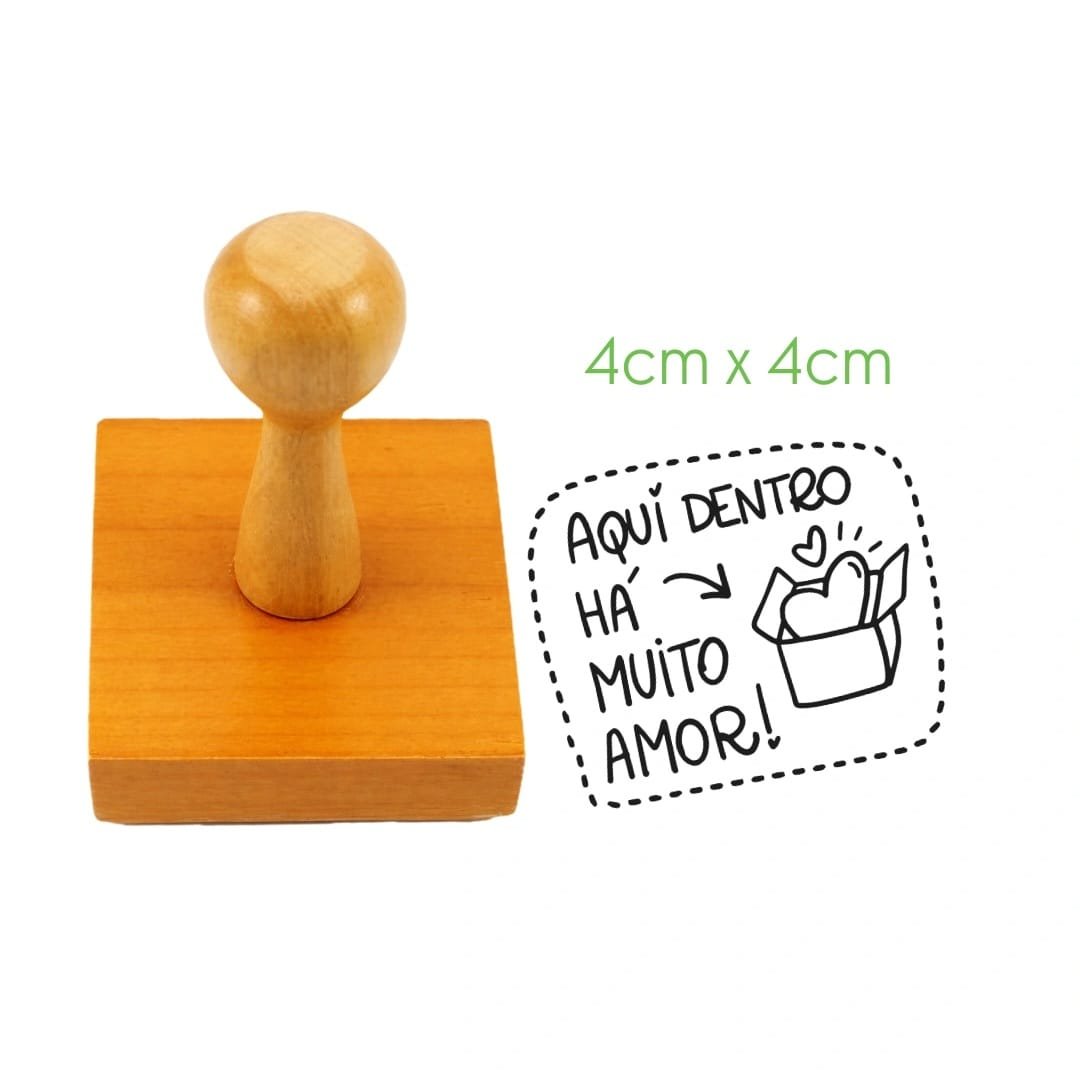 Carimbo Personalizado de Madeira Aqui dentro.. ❤